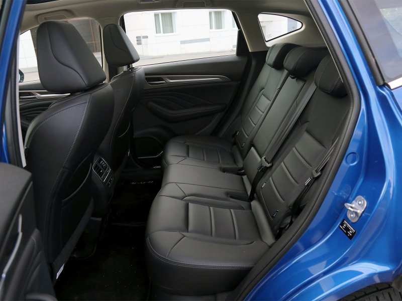 Haval f7 салон сзади
