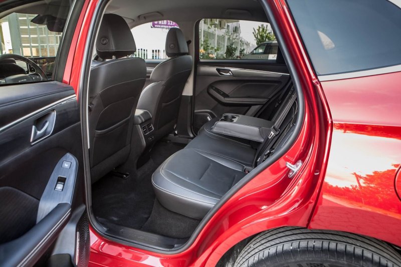Чехлы на Haval Jolion