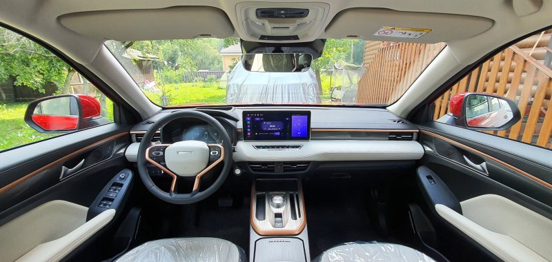 Haval Jolion 2022 белый салон
