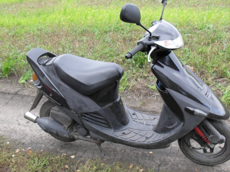 Suzuki Sepia ZZ 1998