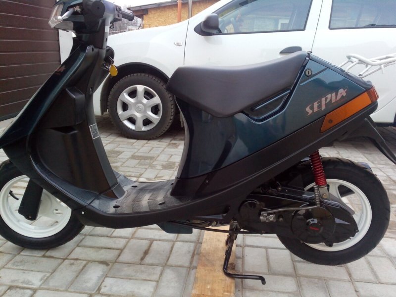 Suzuki Sepia ZZ aj50