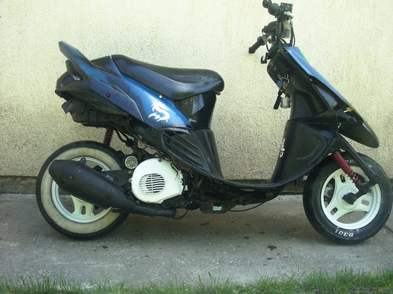 Suzuki Sepia стант