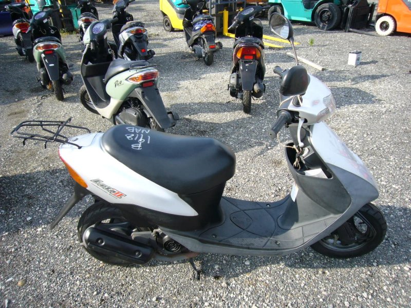 Japan Suzuki Lets 2
