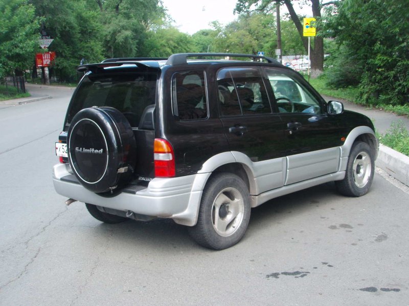 Suzuki Grand Vitara 2000г