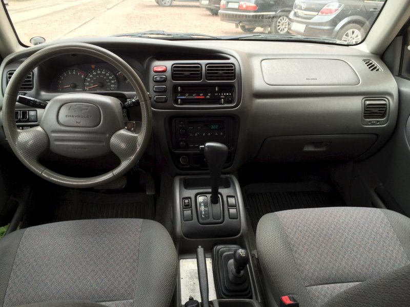 Suzuki Grand Vitara 2000 салон