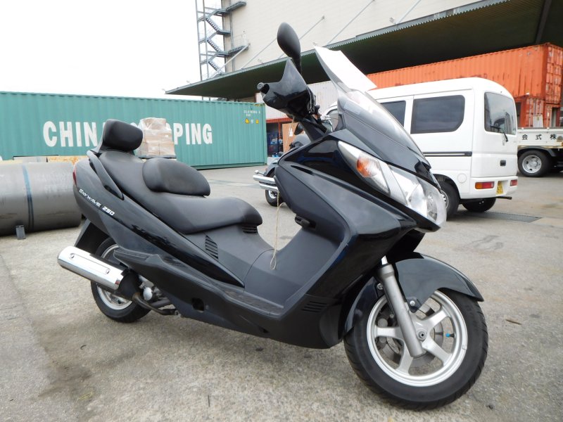 Макси скутер Suzuki Skywave 250