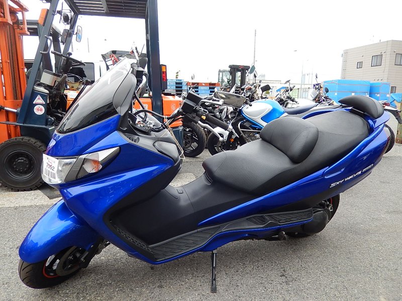 Suzuki Skywave 250 s-2