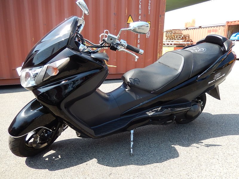Макси скутер Suzuki Skywave 250