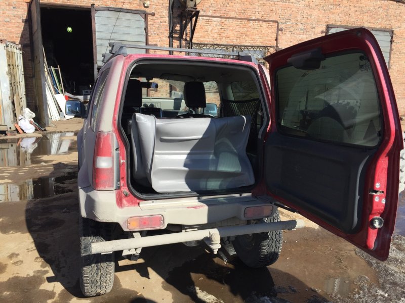 Suzuki Jimny 2005 багажник