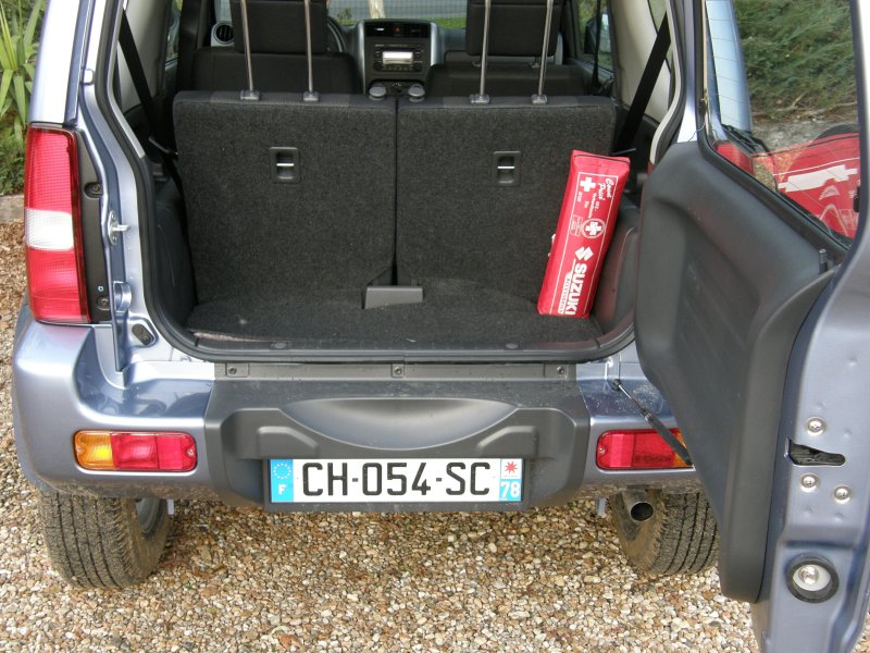 Suzuki Jimny IV багажник