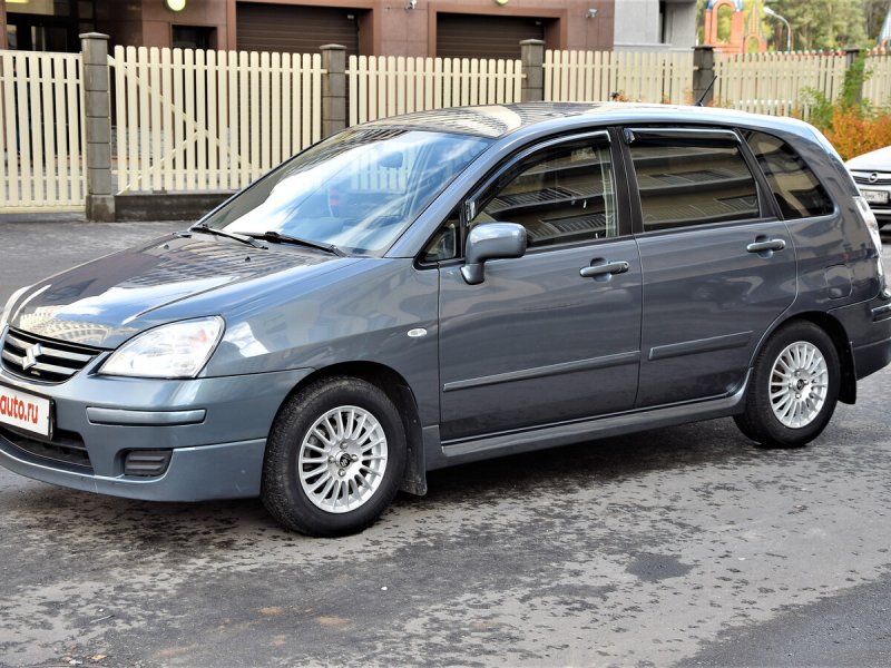 Suzuki Liana универсал