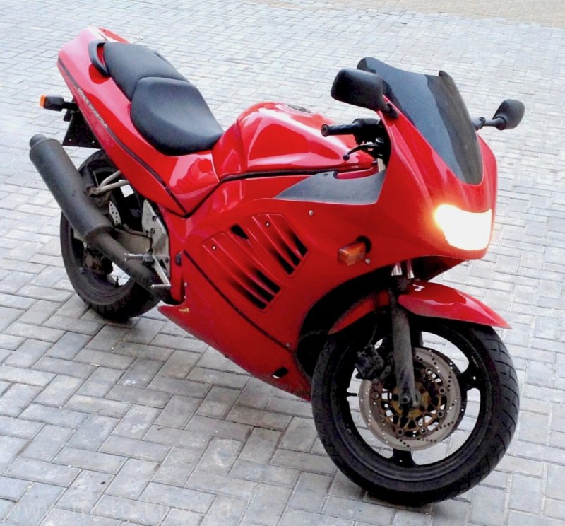 Вес Suzuki RF 400