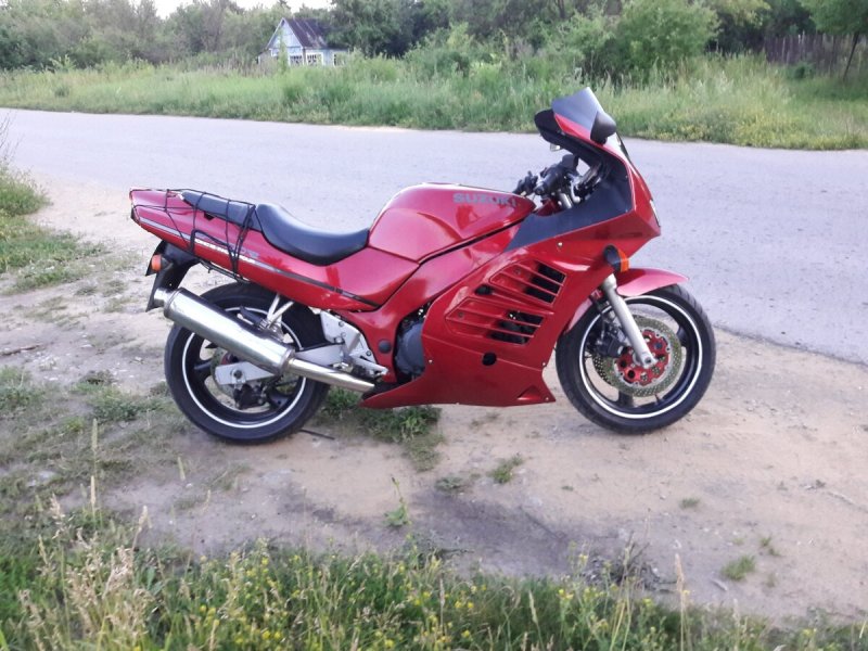 Suzuki RF 400 посадка