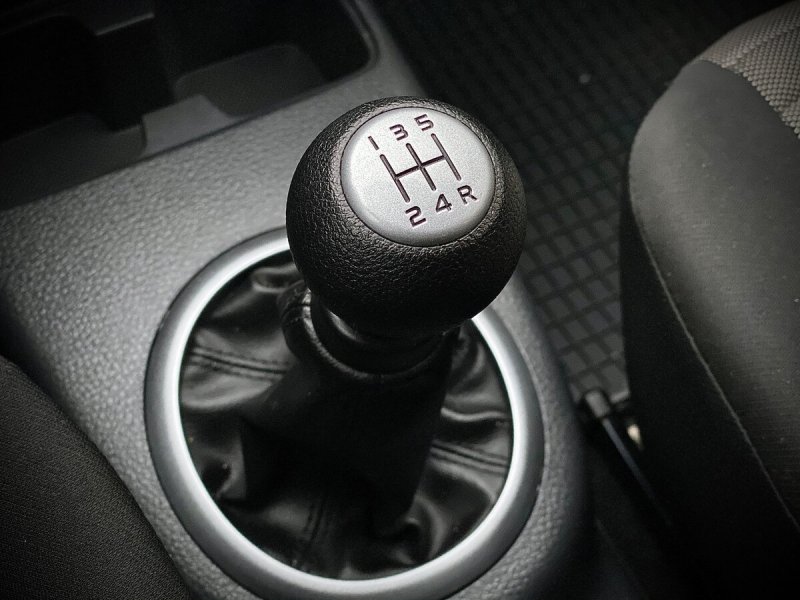 Suzuki sx4 задняя скорость как включить
