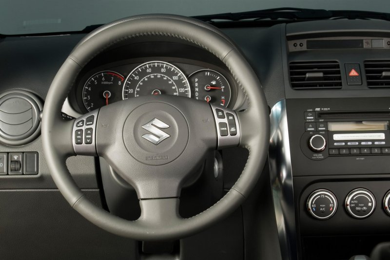 Панель управления Сузуки sx4 2010