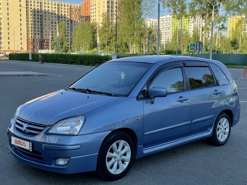 Suzuki Liana универсал голубая