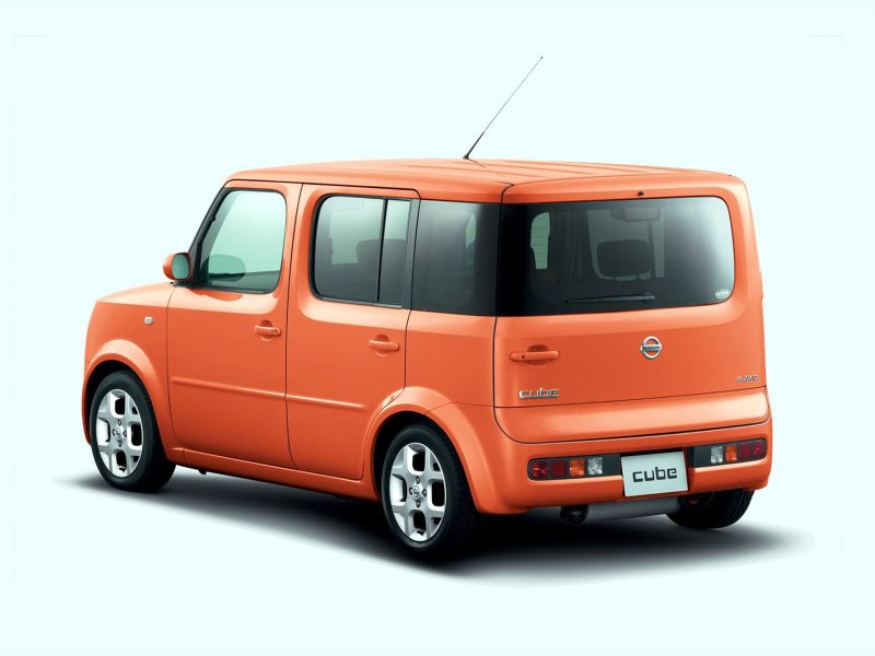 Nissan Cube кубик