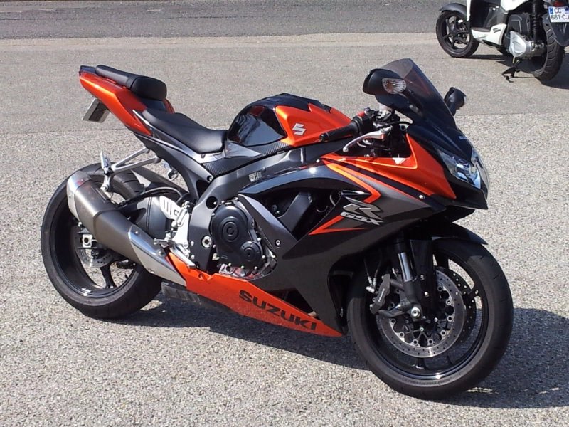 GSX-R 750 k8