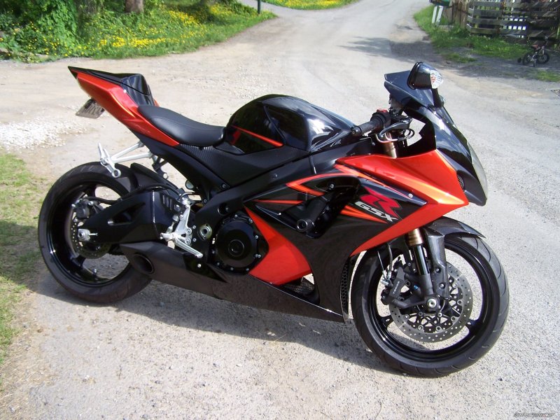 Suzuki GSX-R 750 k7