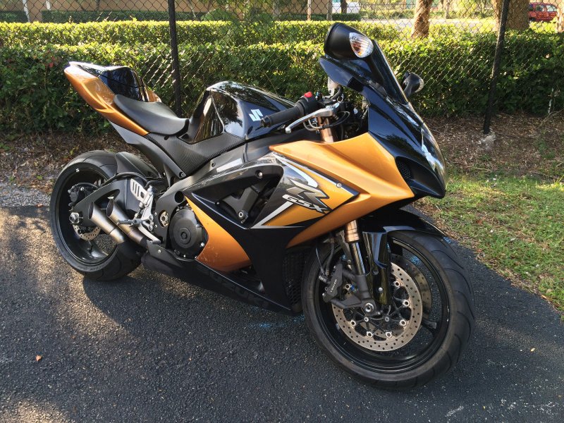 GSX-R 1000 k7