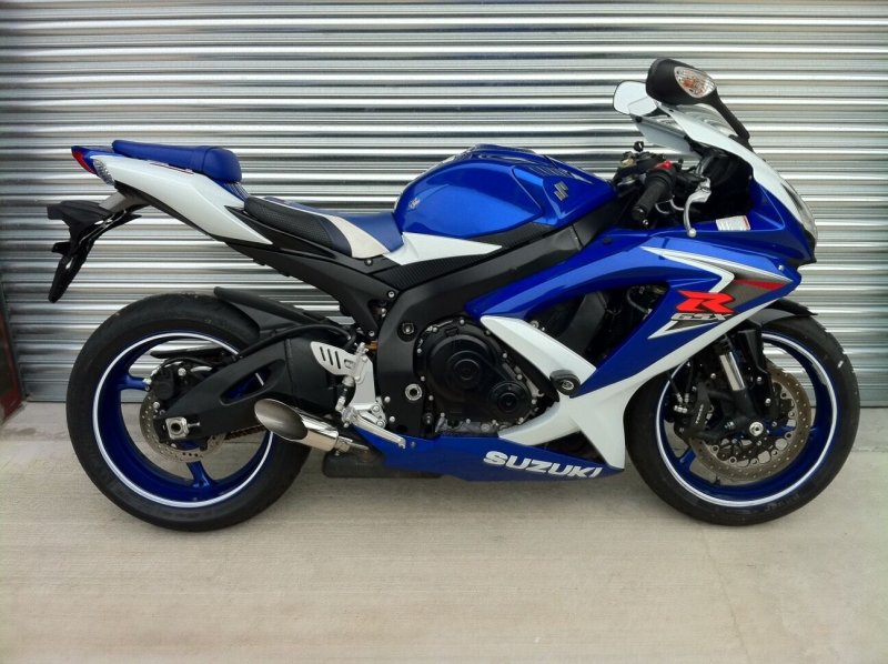 Suzuki GSXR 600 k8