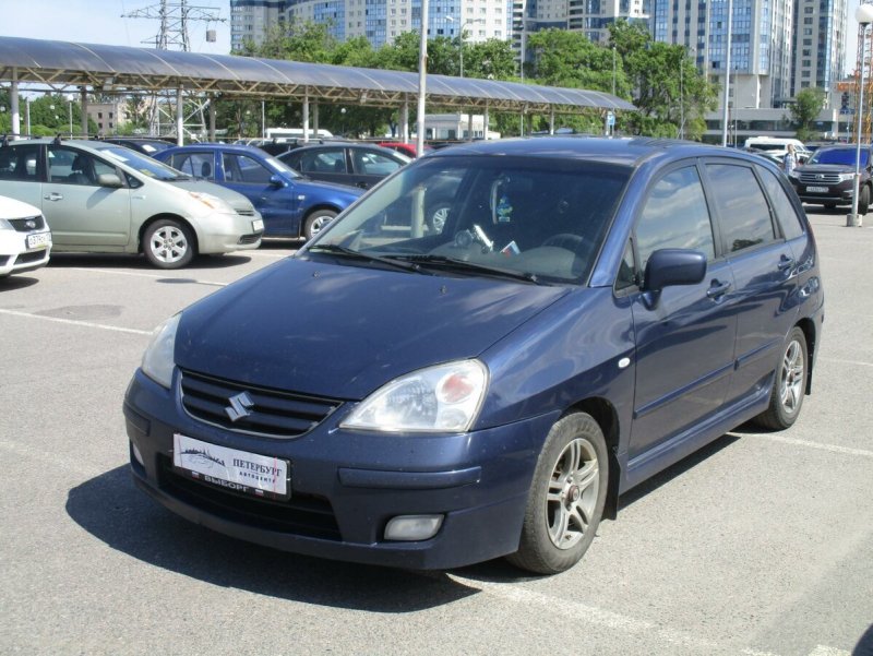 Suzuki Liana синий