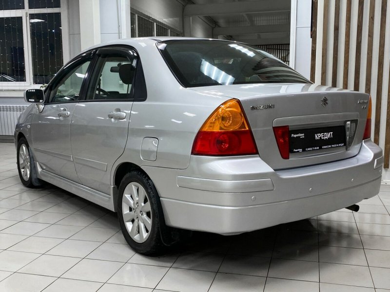Suzuki Liana 2004