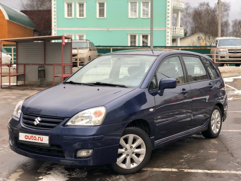 Suzuki Liana синий