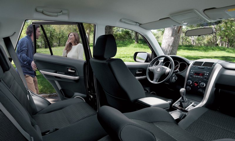 Suzuki Grand Vitara 2010 салон
