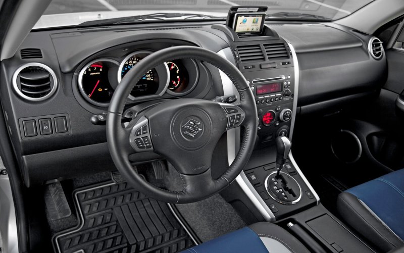 Suzuki Grand Vitara 2008 салон