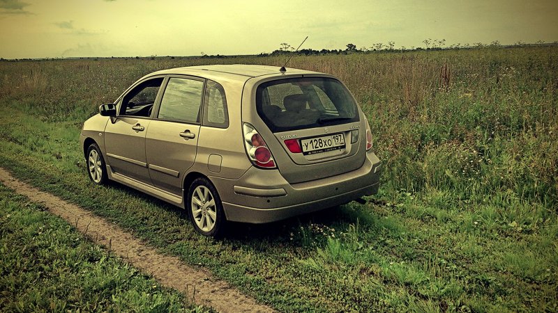 Suzuki Liana p105