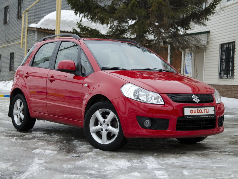 Сузуки sx4 красная