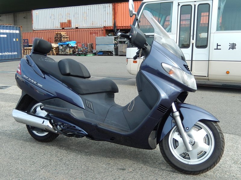 Скутер Suzuki Skywave 400