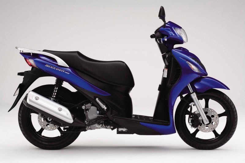 Suzuki 125 Sixteen