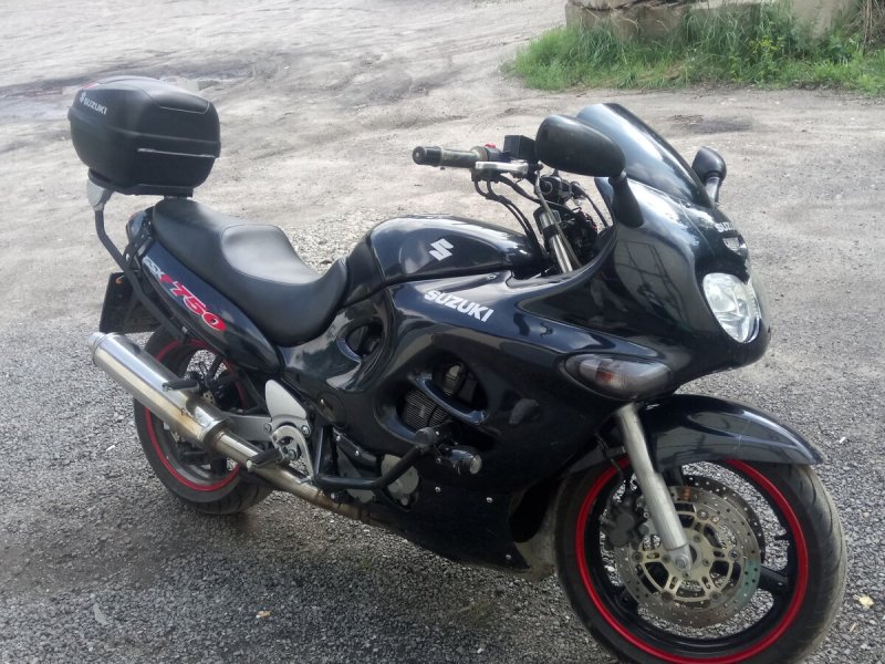 Suzuki gsx750f Katana