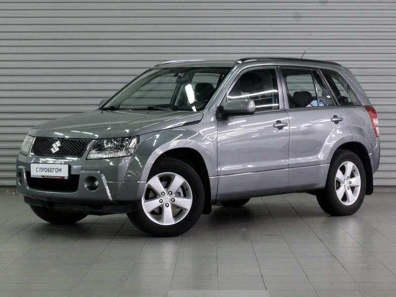 Suzuki Grand Vitara 2.0 МТ
