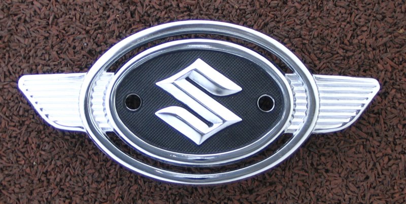 Suzuki badge