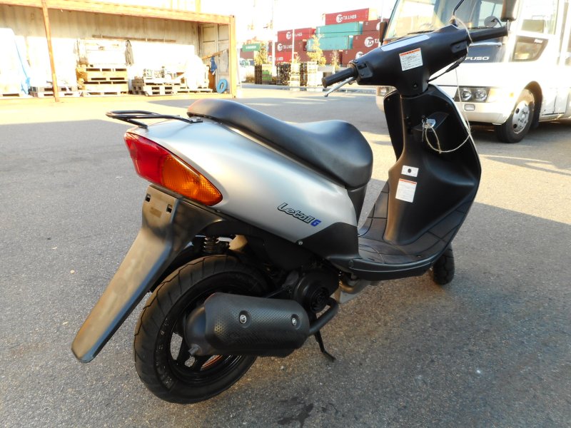 Скутер Suzuki Lets 2