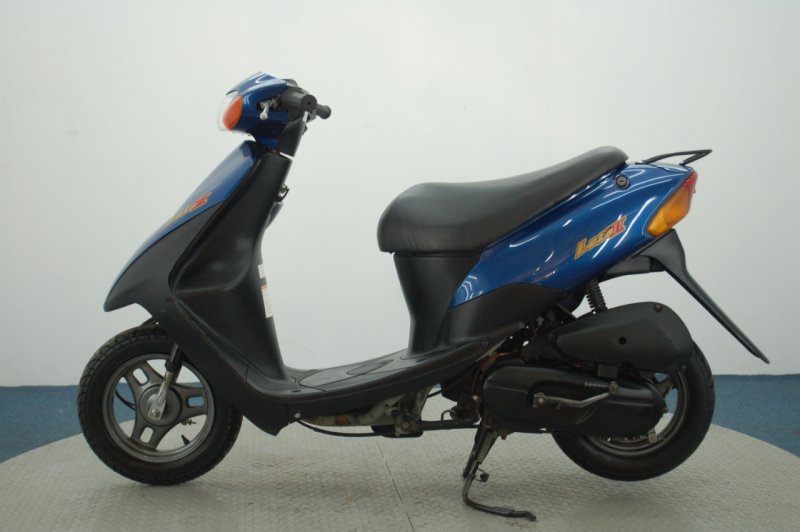Скутер Suzuki Lets 2