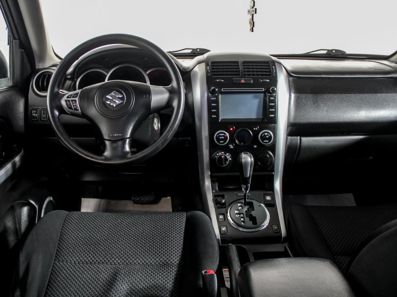 Grand Vitara 2008 салон