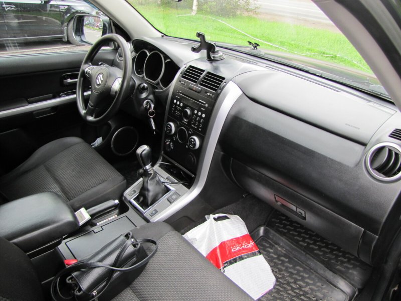 Suzuki Grand Vitara 2008 интерьер