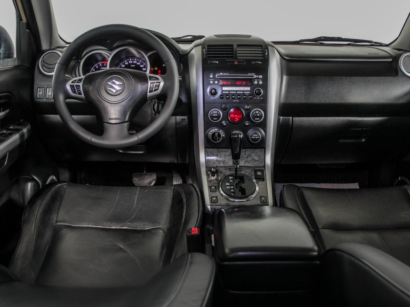 Suzuki Grand Vitara 2008 салон