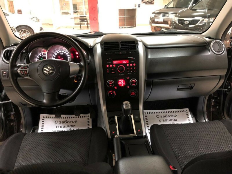 Grand Vitara 2008 салон