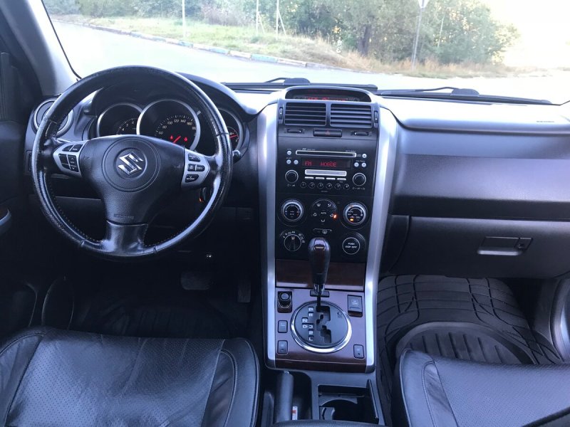 Grand Vitara 2008 салон