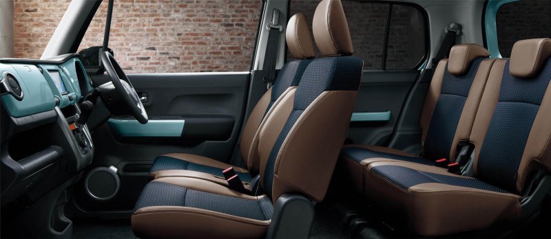 Suzuki Hustler 4wd Interior