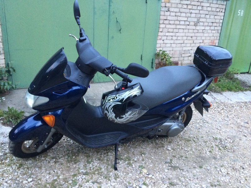 Скутер Suzuki Avenis 150