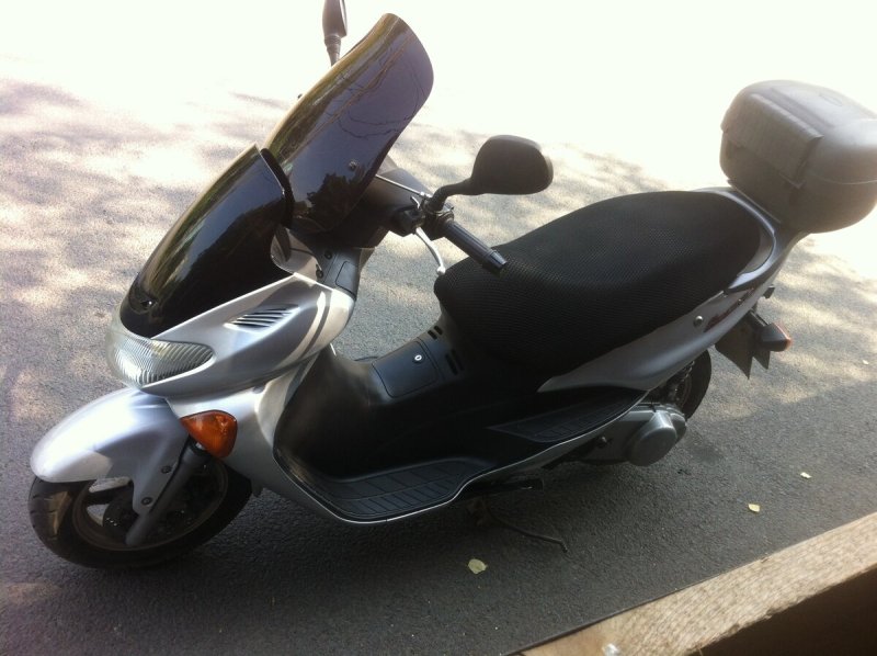 Suzuki Avenis 150