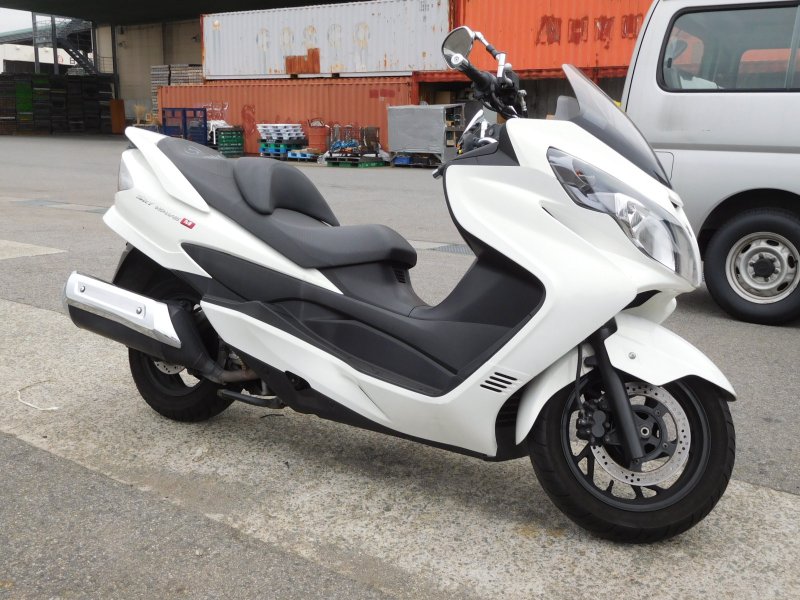 Suzuki Burgman 250 максискутер
