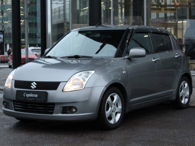 Suzuki Swift AMT 1.3 (92 Л.С.) фото под капотом