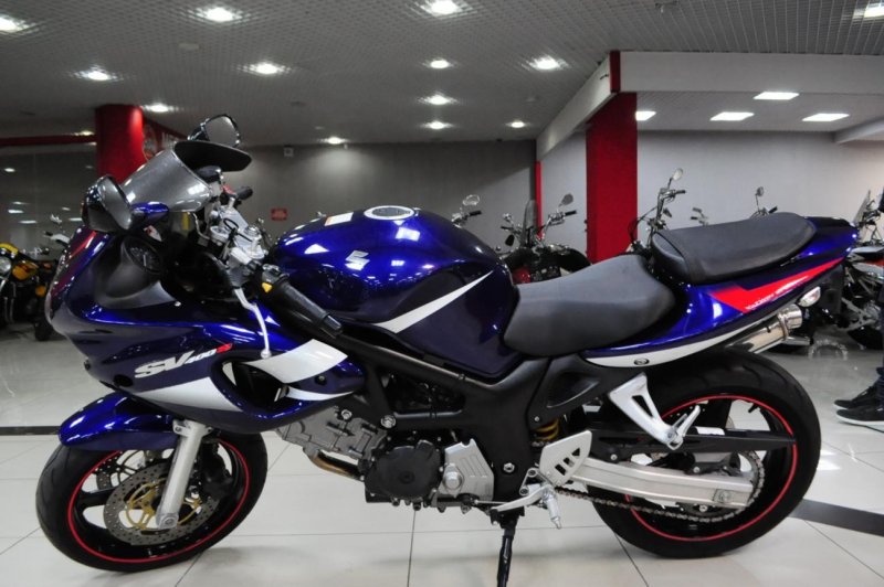 Suzuki SV 400